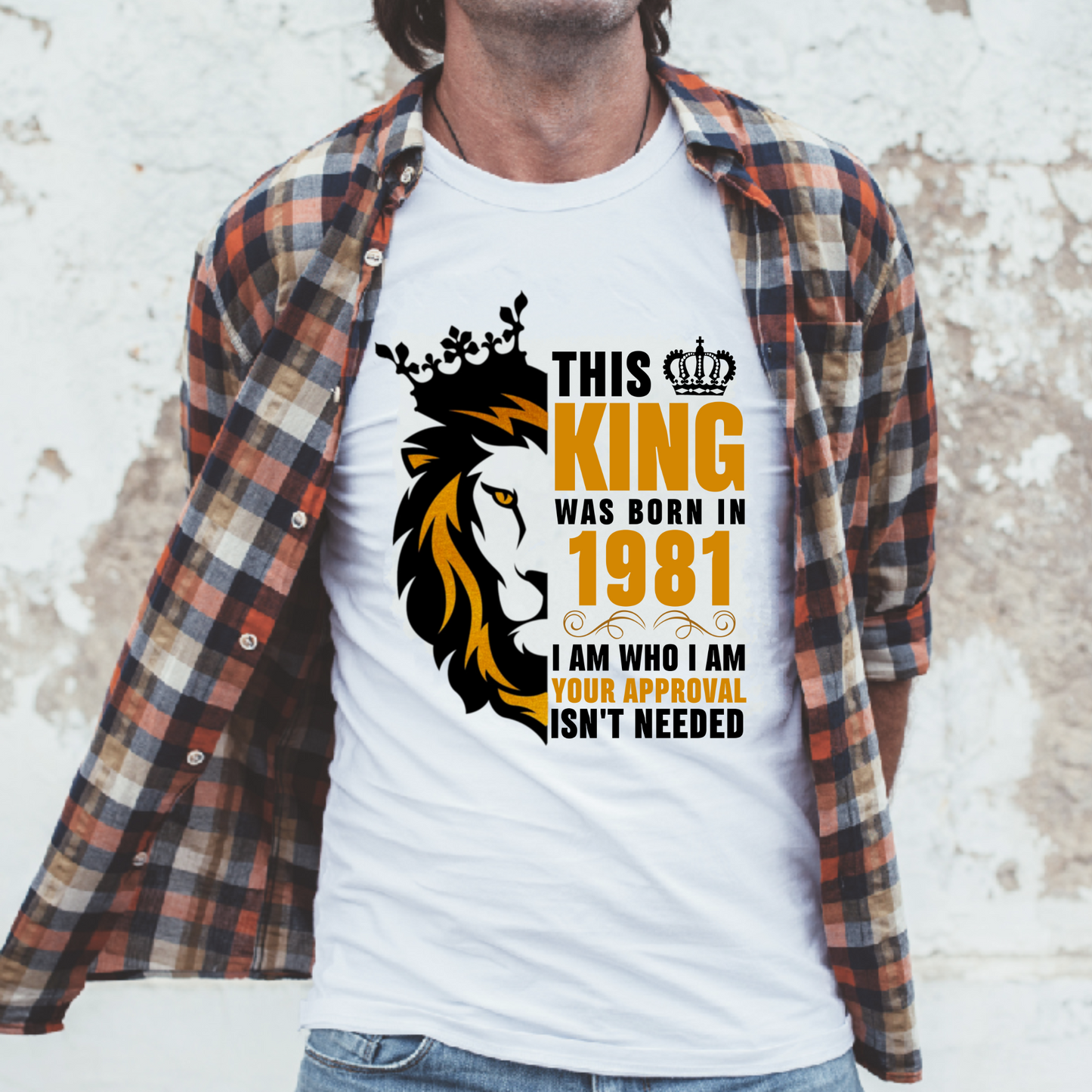 THIS KING WAS BORN IN 1981 PREMIUM QUALITY T-SHIRT