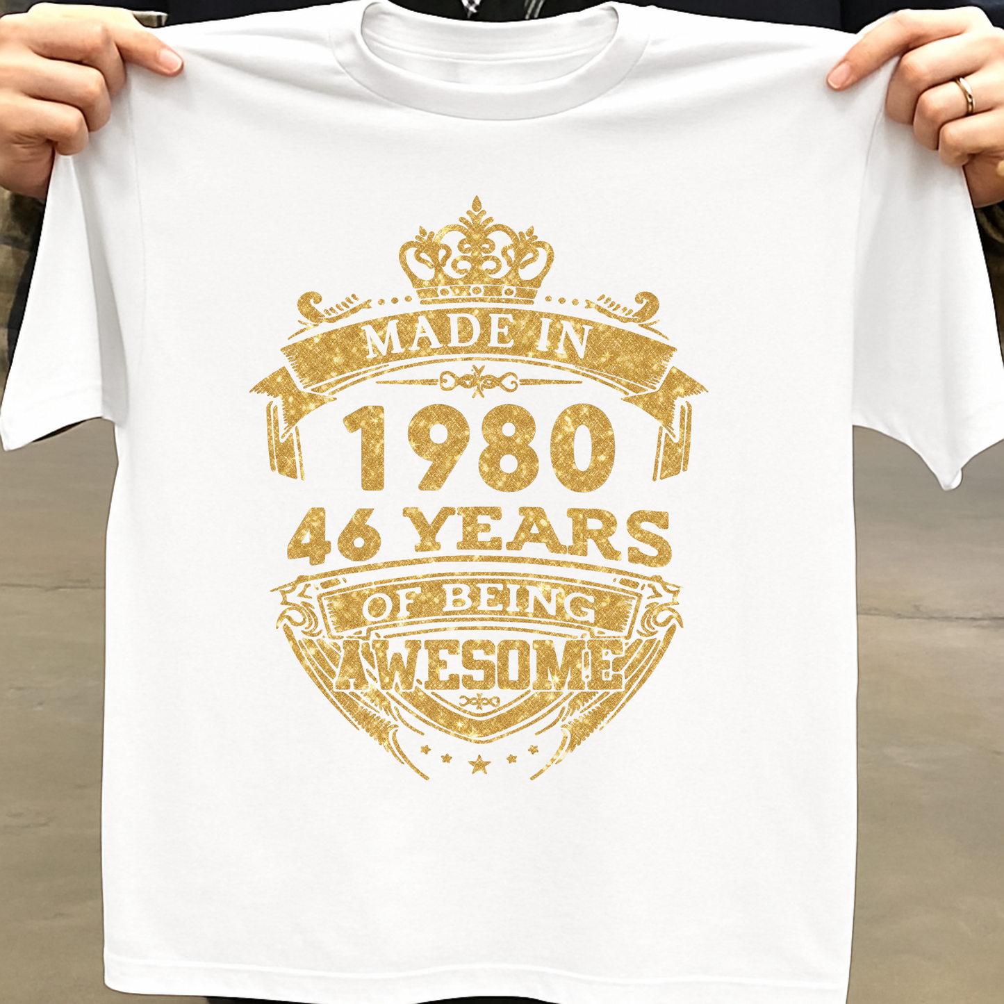 MADE IN 1980 46 YEARS OF BEING AWESOME PREMIUM CLASSIC T-SHIRT
