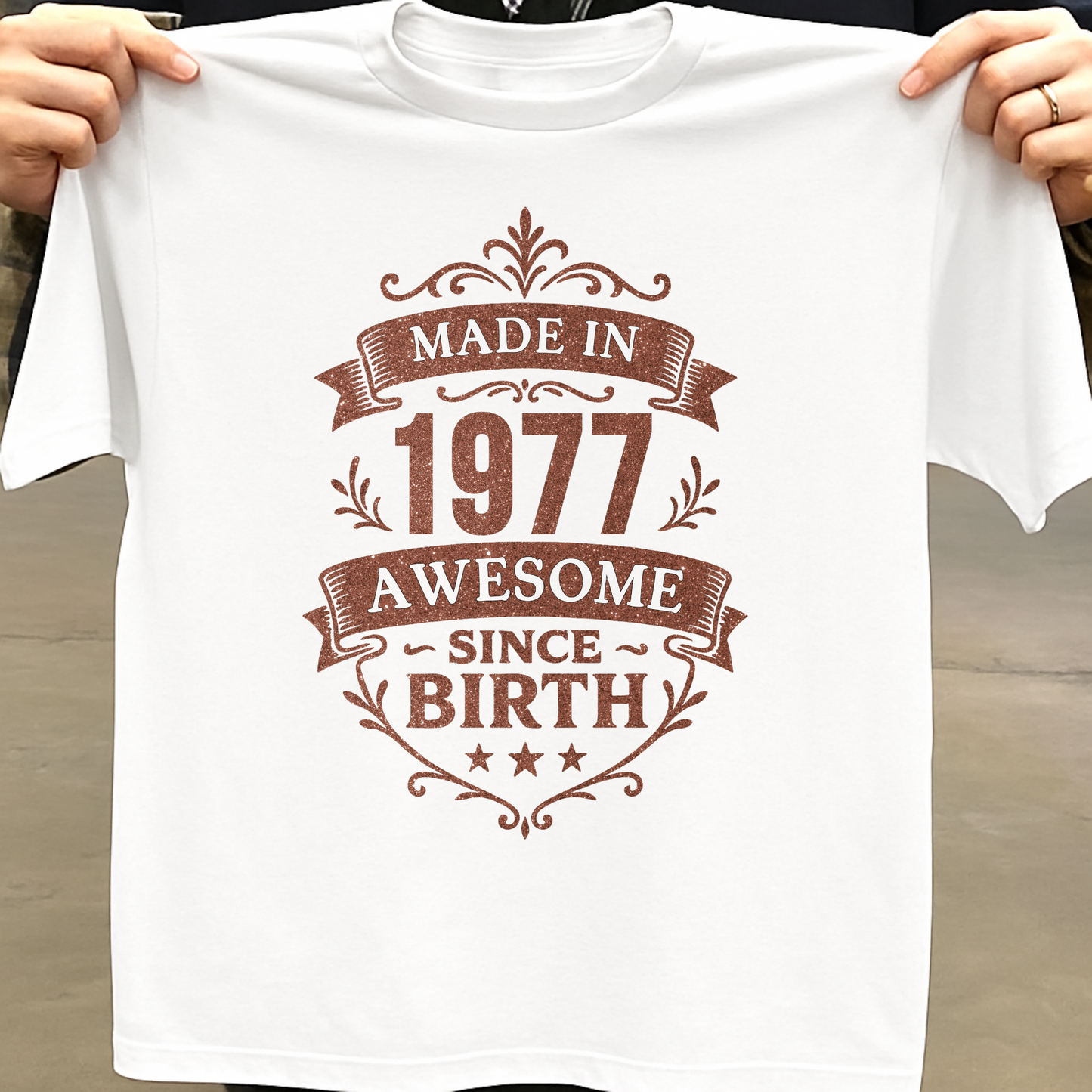 MADE IN 1977 AWESOME SINCE BIRTH PREMIUM QUALITY T-SHIRT