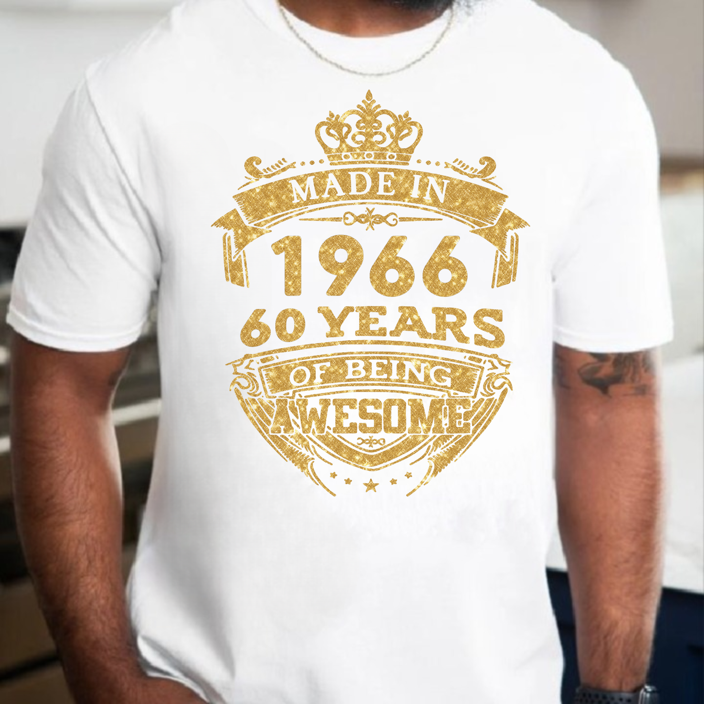 MADE IN 1966 60 YEARS OF BEING AWESOME PREMIUM CLASSIC T-SHIRT