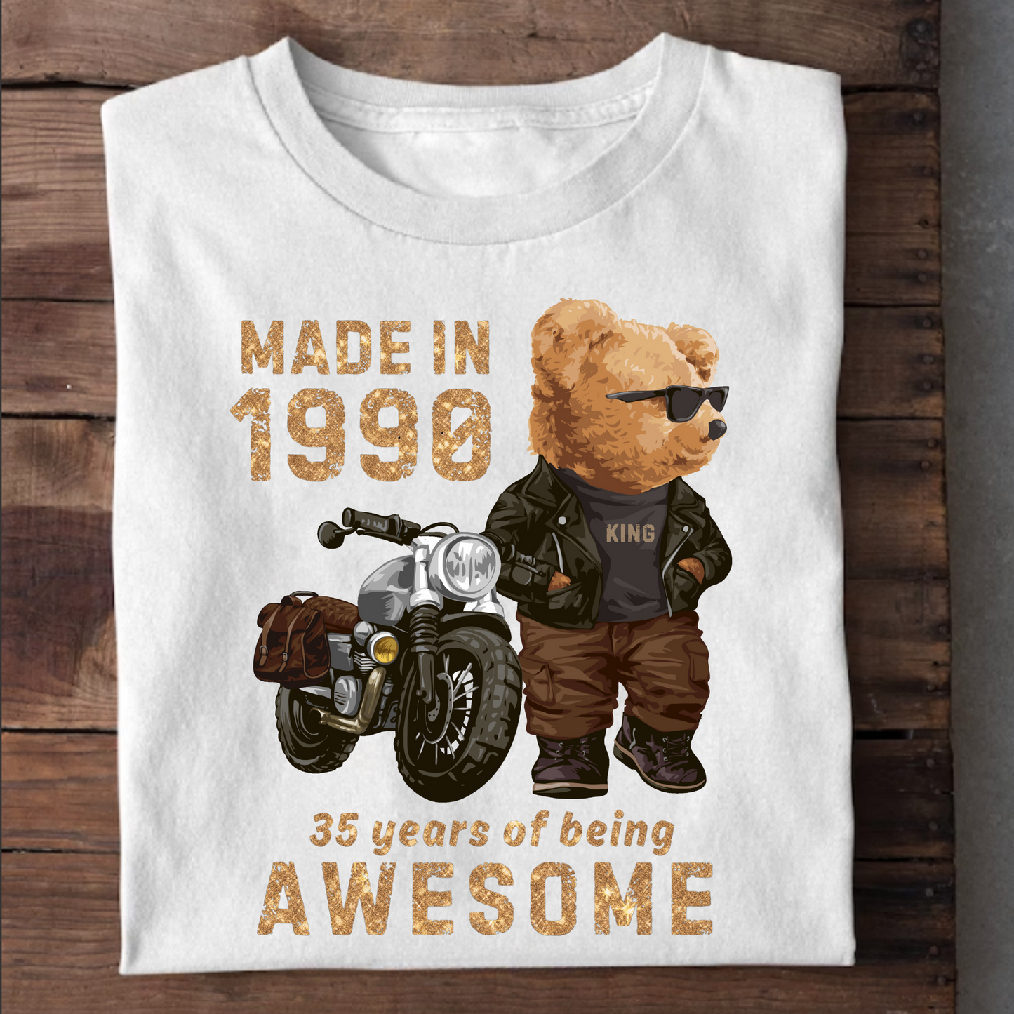 MADE IN 1990 35 YEARS OF BEING AWESOME (PANDA) PREMIUM QUALITY T-SHIRT