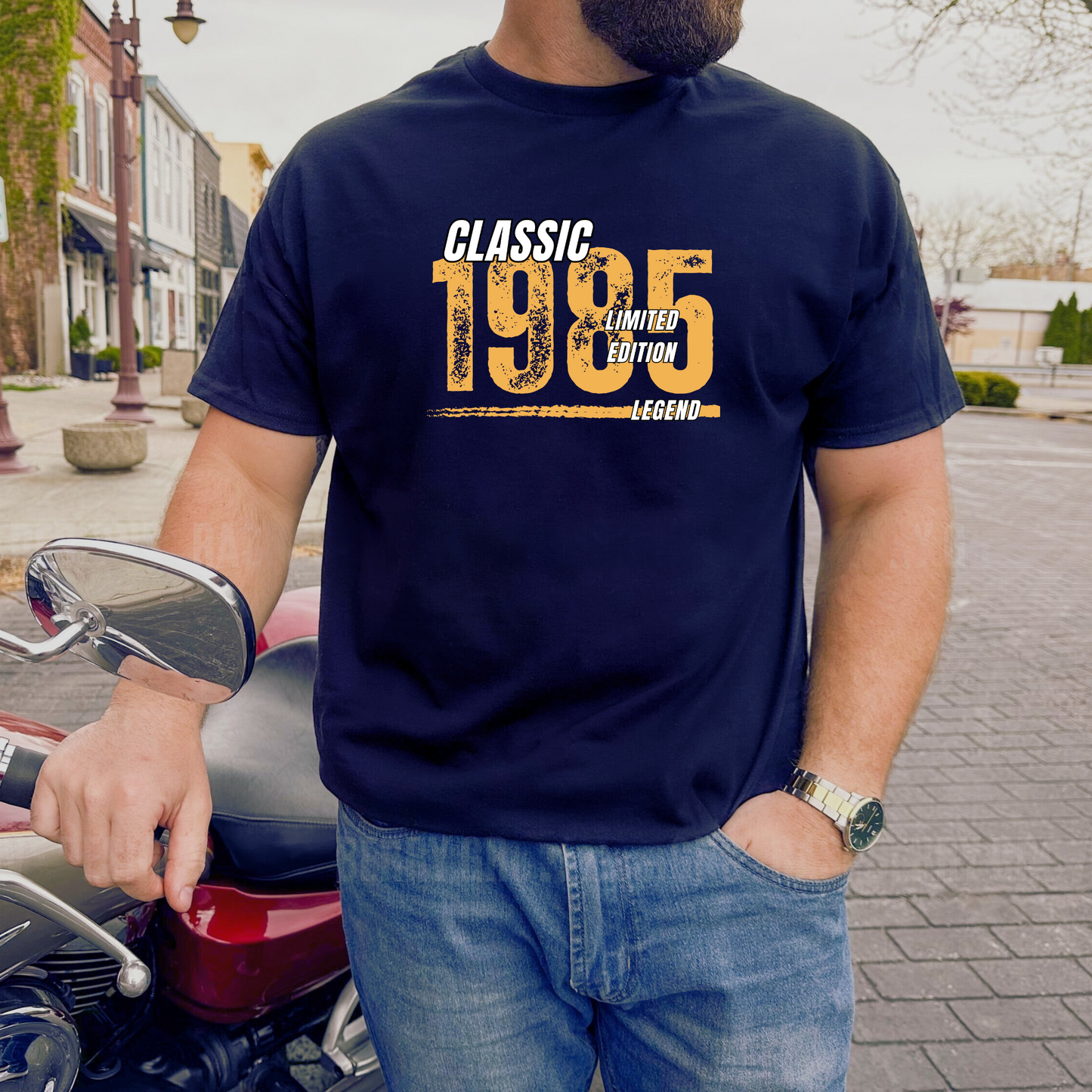 CLASSIC 1985 LIMITED EDITION LEGEND PREMIUM T-SHIRT
