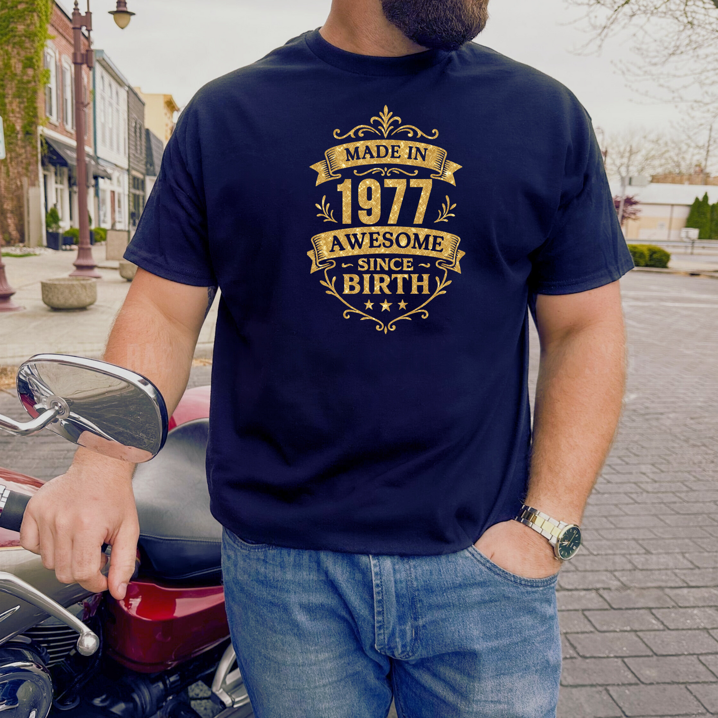 MADE IN 1977 AWESOME SINCE BIRTH PREMIUM QUALITY T-SHIRT