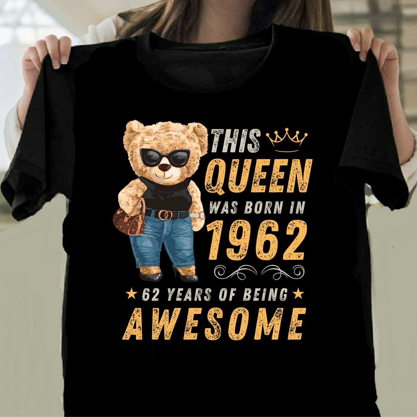 QUEEN 1962 62 YEARS OF BEING AWESOME T-SHIRT