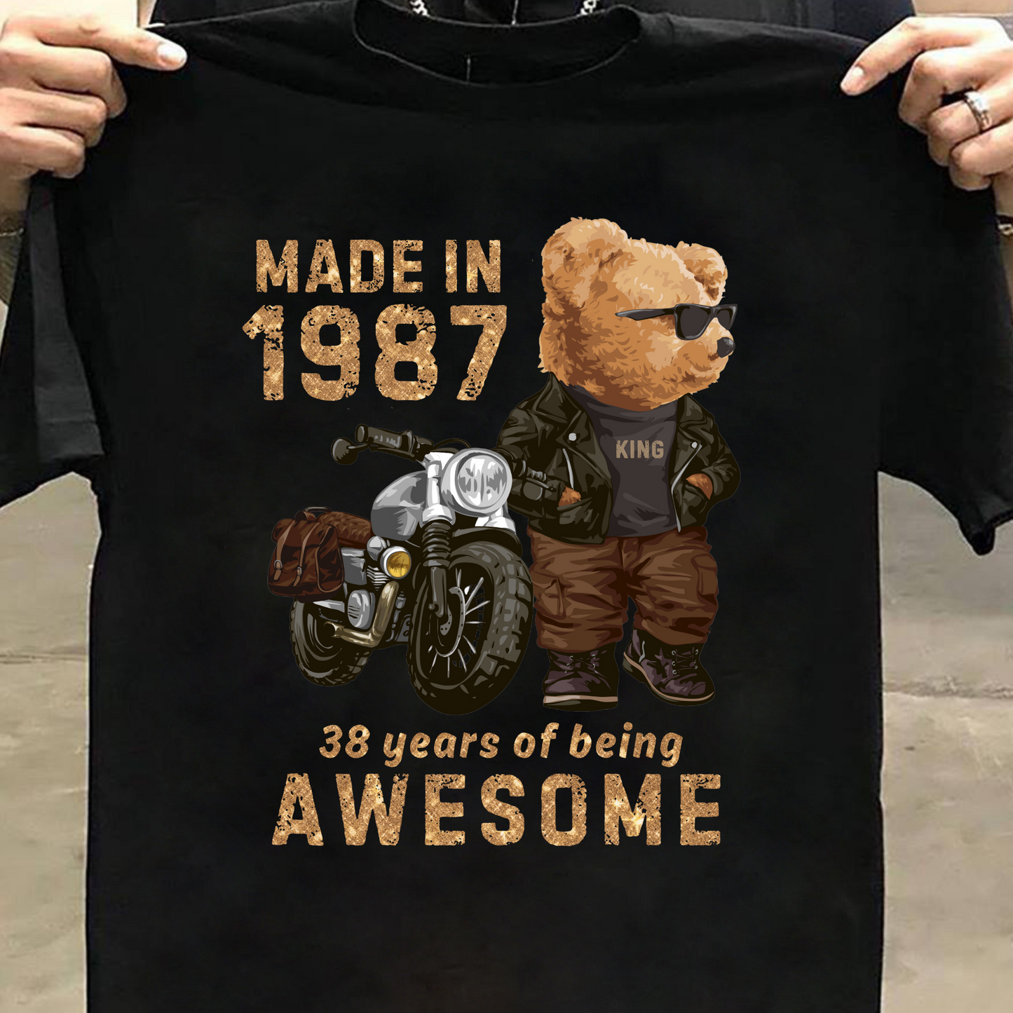 MADE IN 1987 38 YEARS OF BEING AWESOME (PANDA) PREMIUM QUALITY T-SHIRT