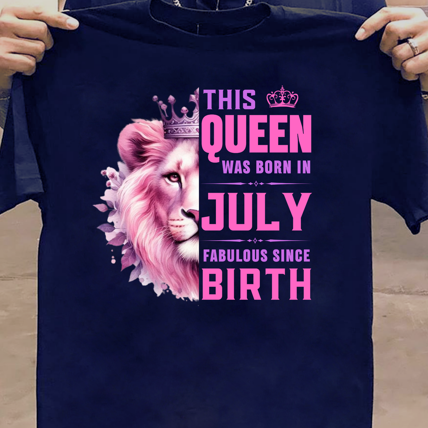 QUEEN JULY PREMIUM CLASSIC T-SHIRT
