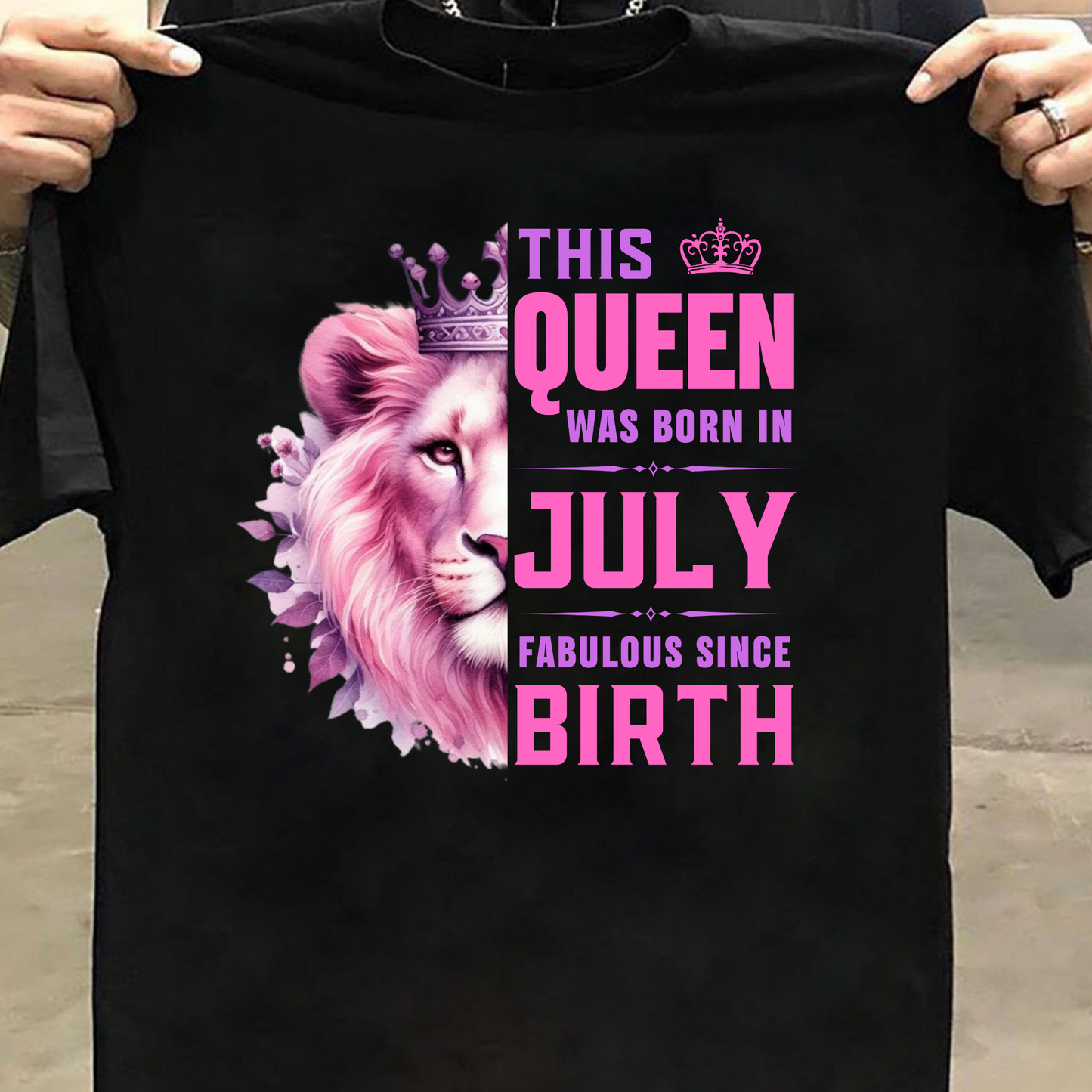 QUEEN JULY PREMIUM CLASSIC T-SHIRT