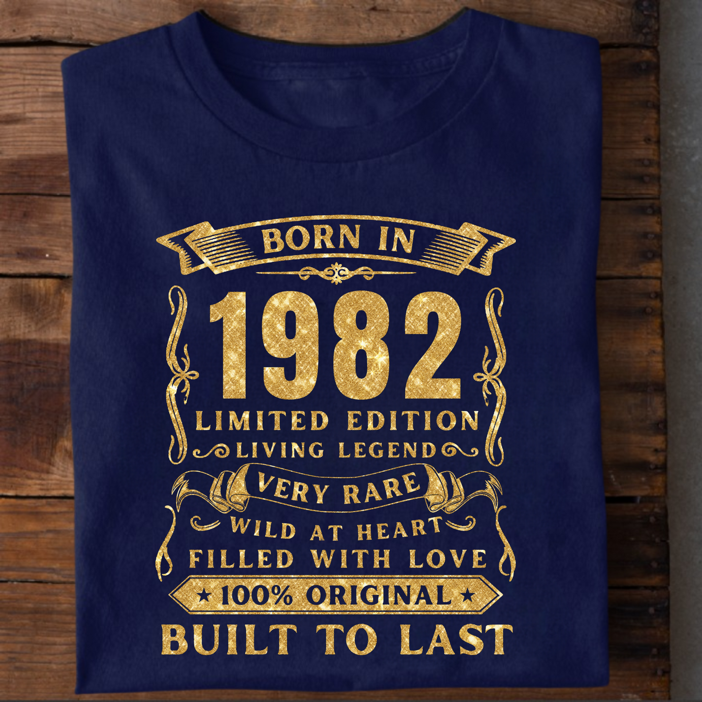 BORN IN 1982 PREMIUM QUALITY T-SHIRT