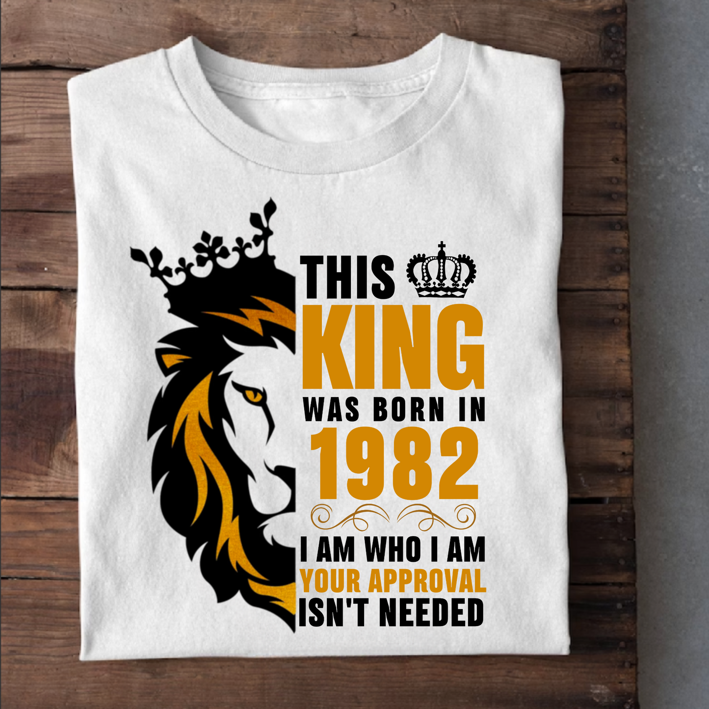 THIS KING WAS BORN IN 1982 PREMIUM QUALITY T-SHIRT