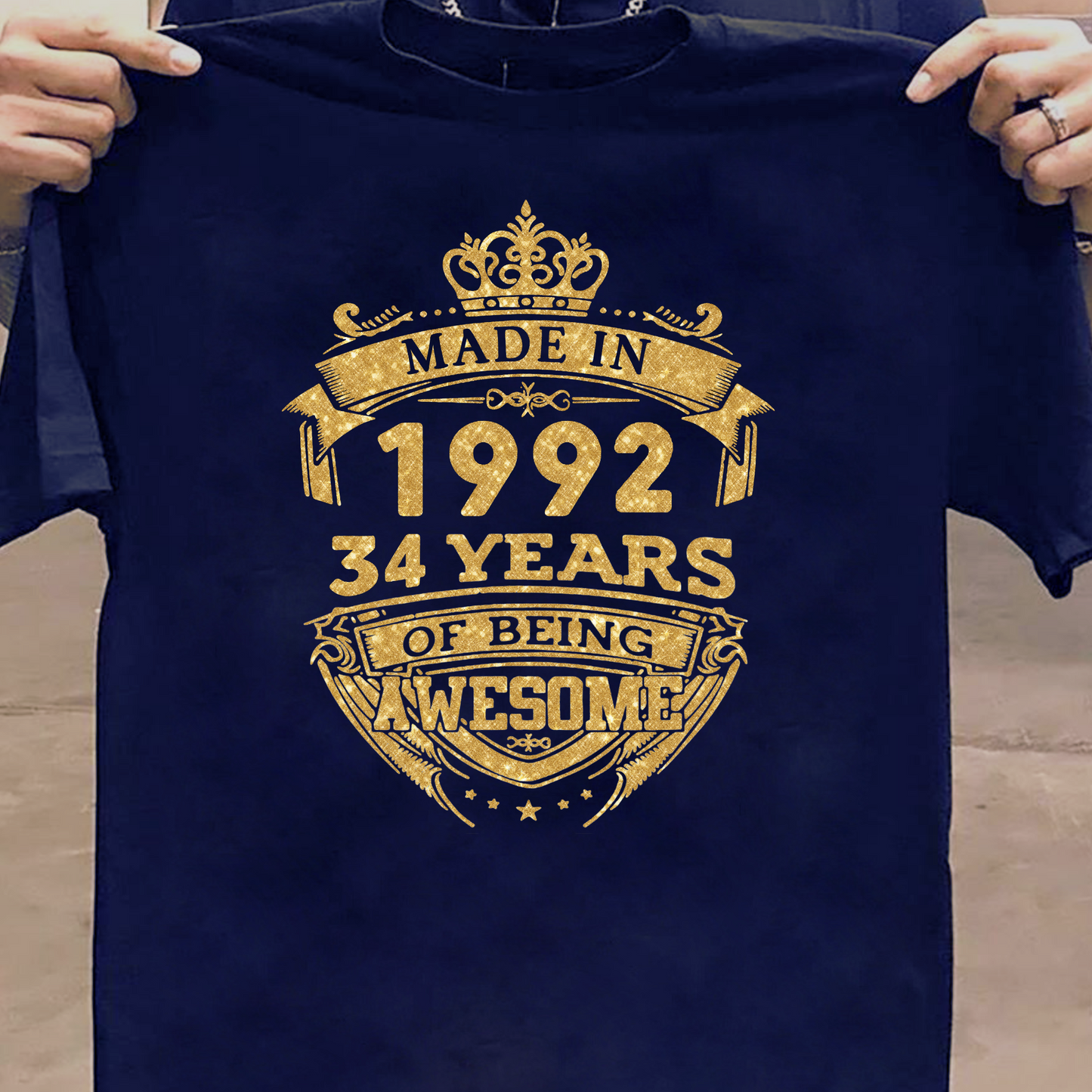 MADE IN 1992 34 YEARS OF BEING AWESOME PREMIUM CLASSIC T-SHIRT