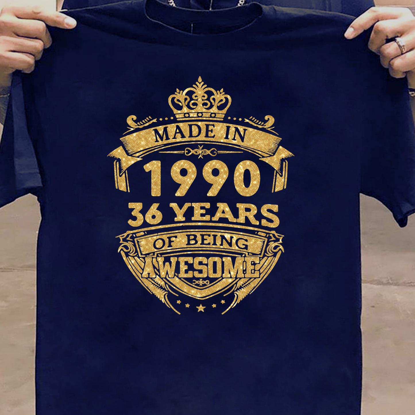 MADE IN 1990 36 YEARS OF BEING AWESOME PREMIUM CLASSIC T-SHIRT