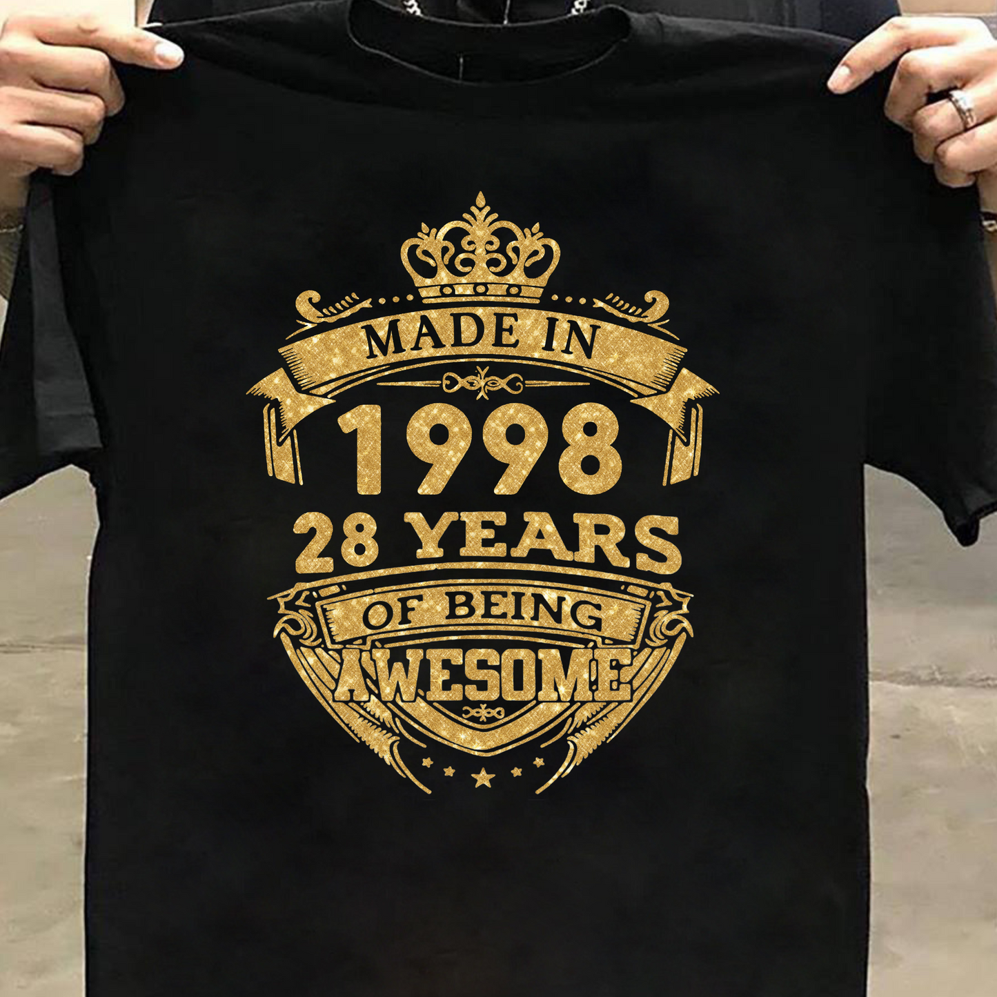 MADE IN 1998 28 YEARS OF BEING AWESOME PREMIUM CLASSIC T-SHIRT