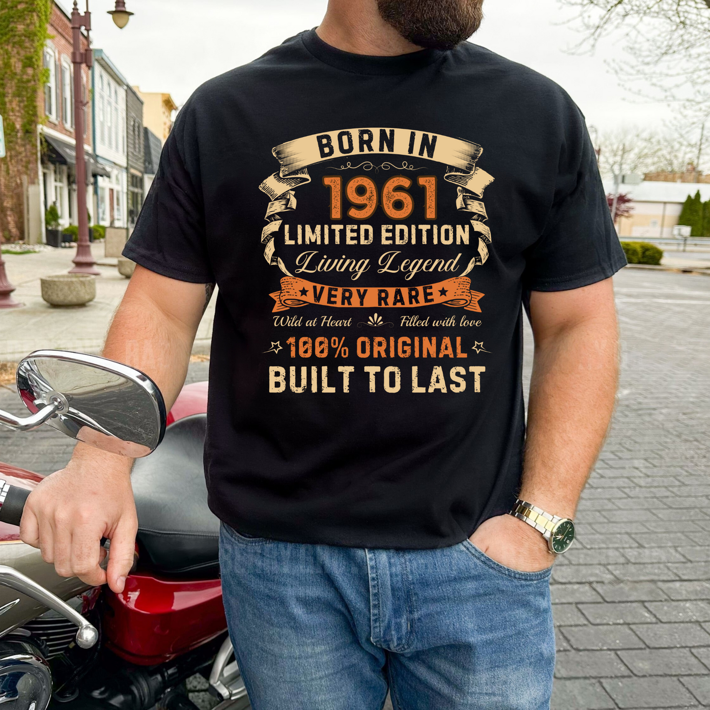 BORN IN 1961 LIMITED EDITION PREMIUM QUALITY T-SHIRT