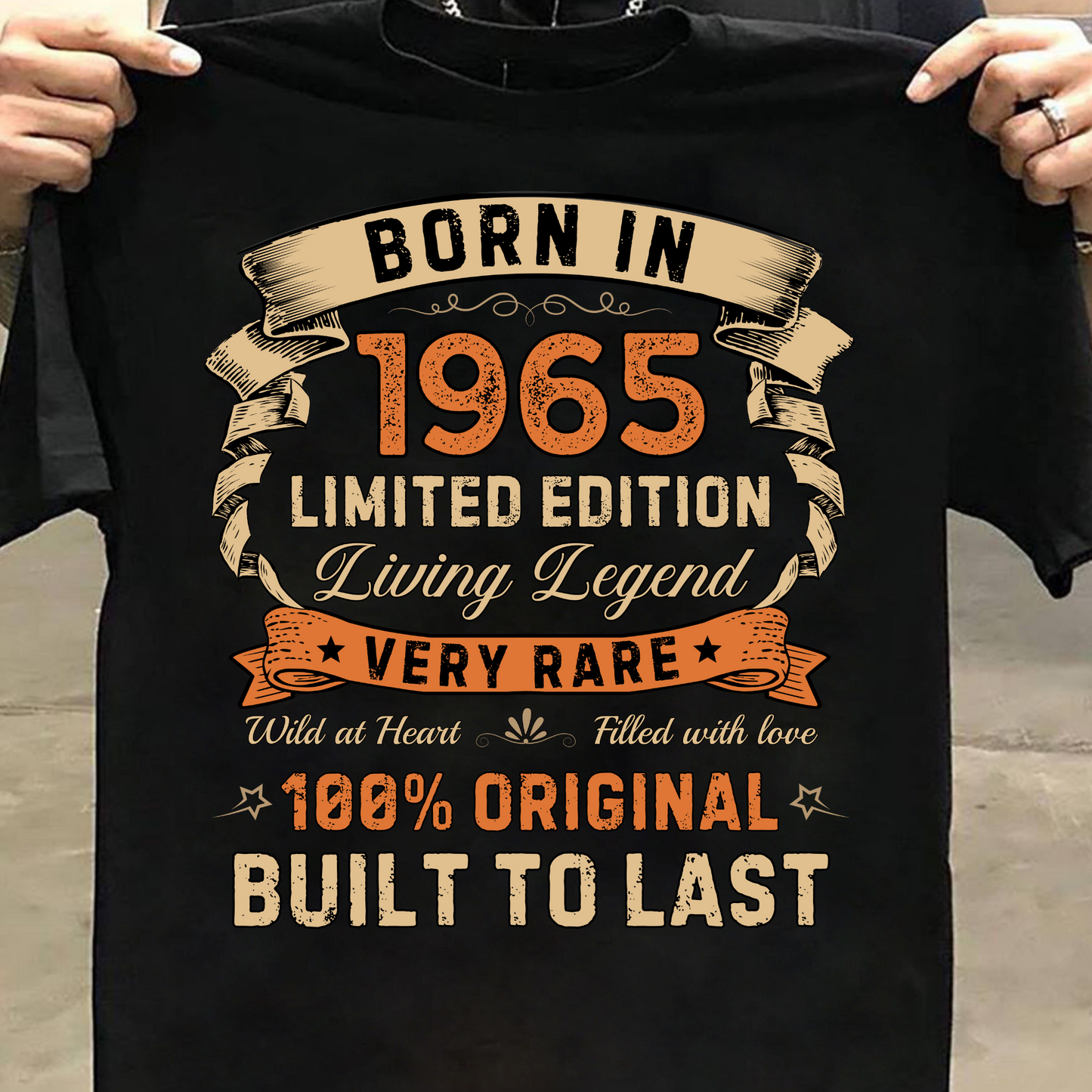 BORN IN 1965 PREMIUM CLASSIC T-SHIRT