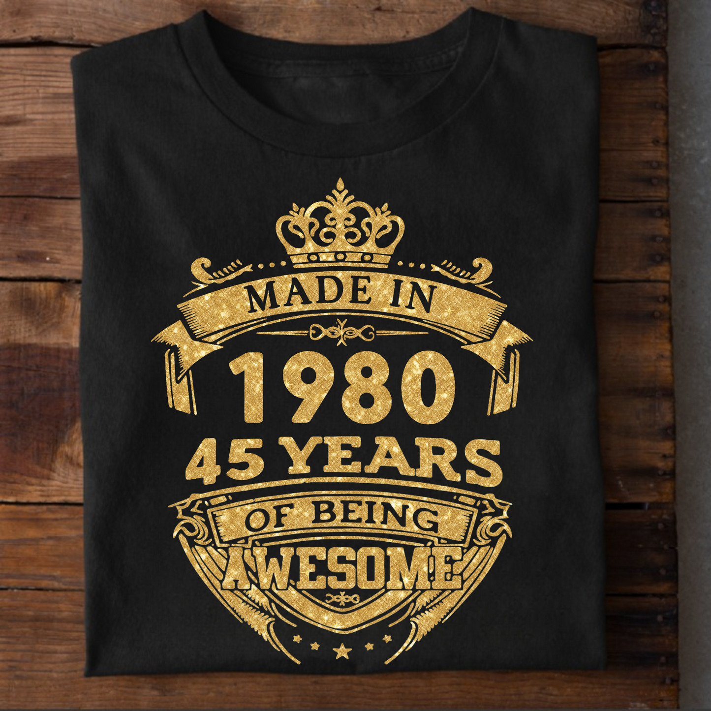 MADE IN 1980 45 YEARS OF BEING AWESOME PREMIUM QUALITY CLASSIC T-SHIRT