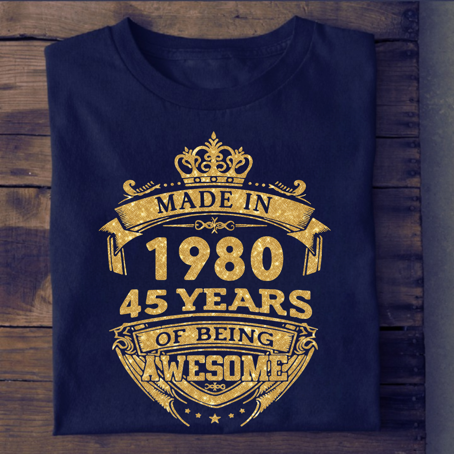 MADE IN 1980 45 YEARS OF BEING AWESOME PREMIUM QUALITY CLASSIC T-SHIRT