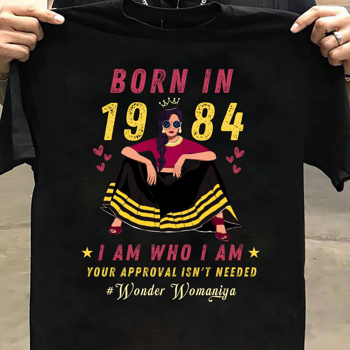 BORN IN 1984 #WONDER WOMANIYA CLASSIC T-SHIRT