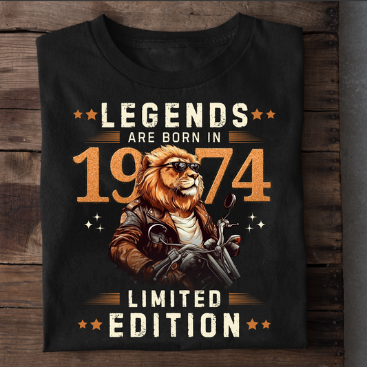 LEGENDS ARE BORN IN 1974 CLASSIC T-SHIRT