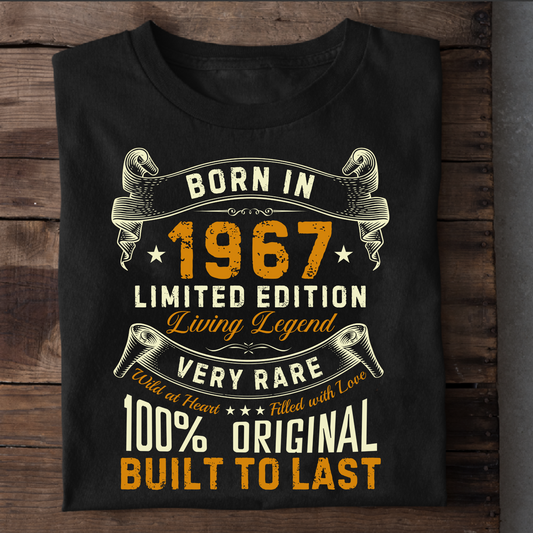 BORN IN 1967 LIVING LEGEND CLASSIC T-SHIRT