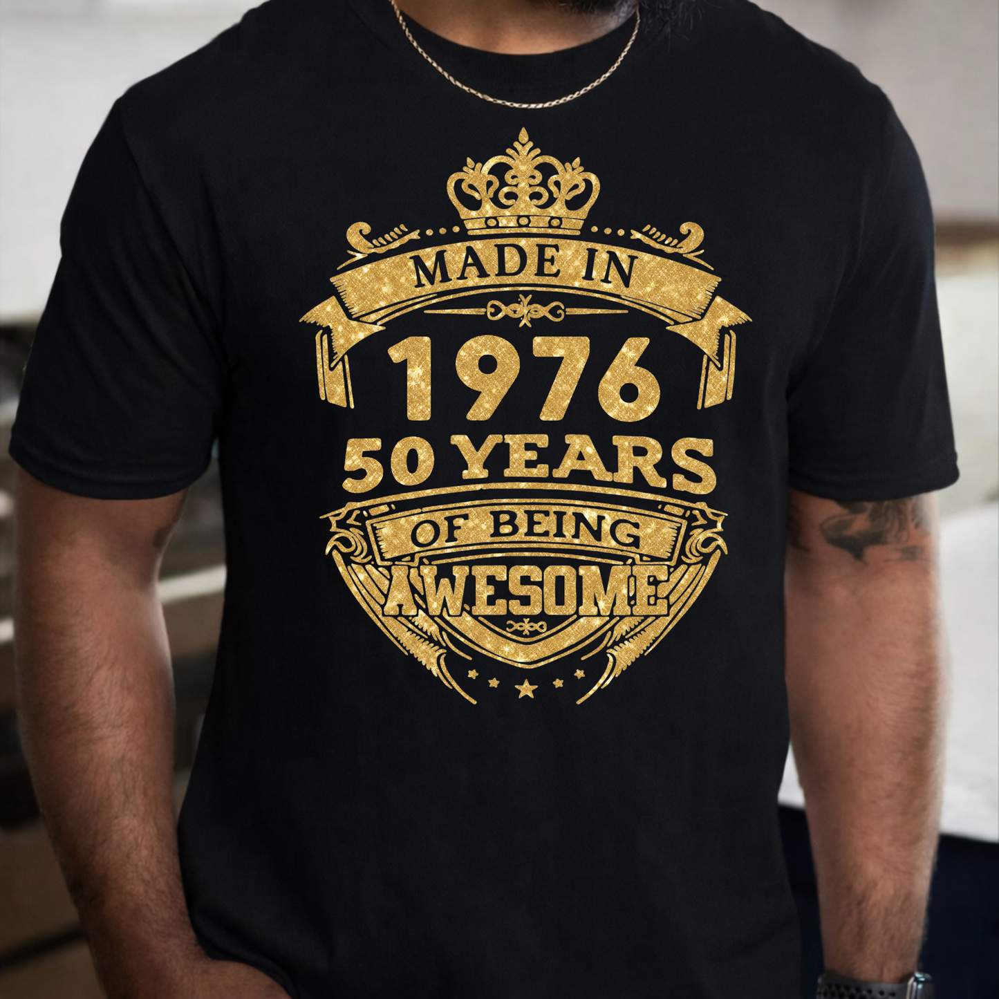 MADE IN 1976 50 YEARS OF BEING AWESOME PREMIUM CLASSIC T-SHIRT