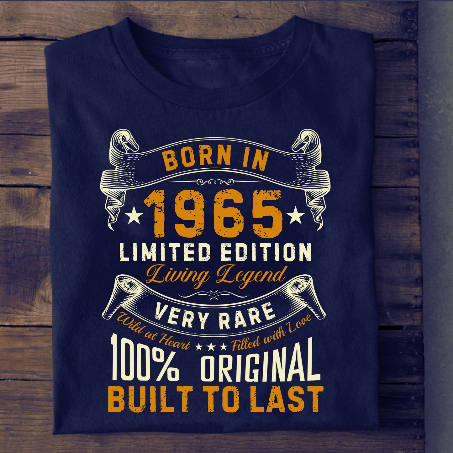 BORN IN 1965 LIVING LEGEND CLASSIC T-SHIRT