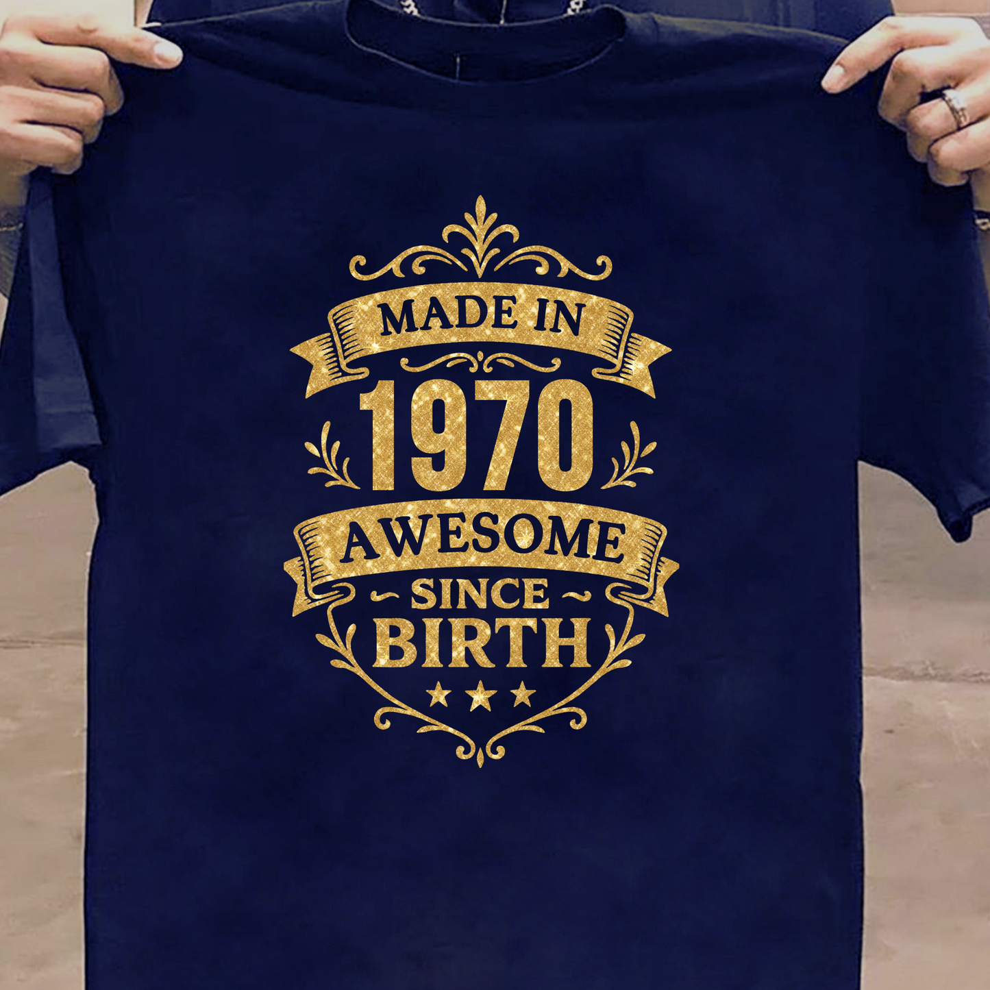 MADE IN 1970 AWESOME SINCE BIRTH PREMIUM QUALITY T-SHIRT