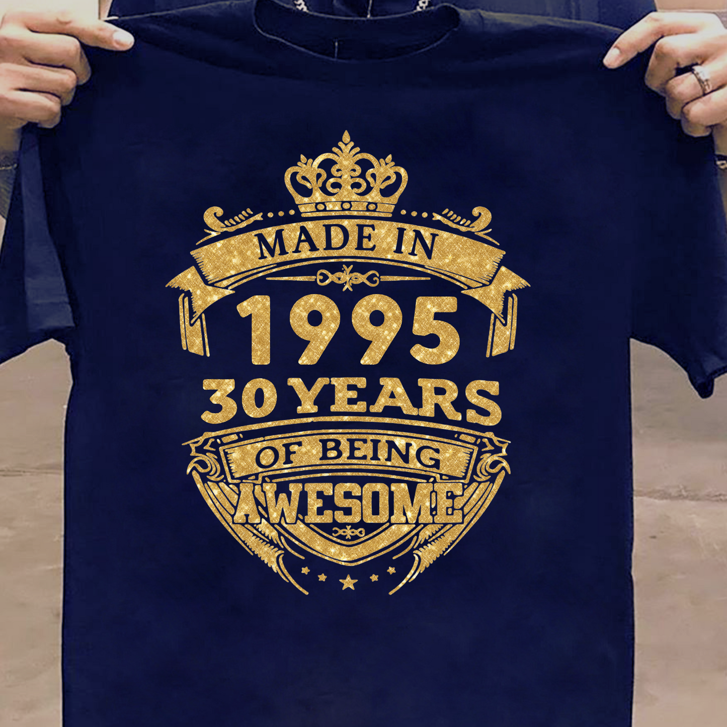 MADE IN 1995 30 YEARS OF BEING AWESOME PREMIUM QUALITY CLASSIC T-SHIRT
