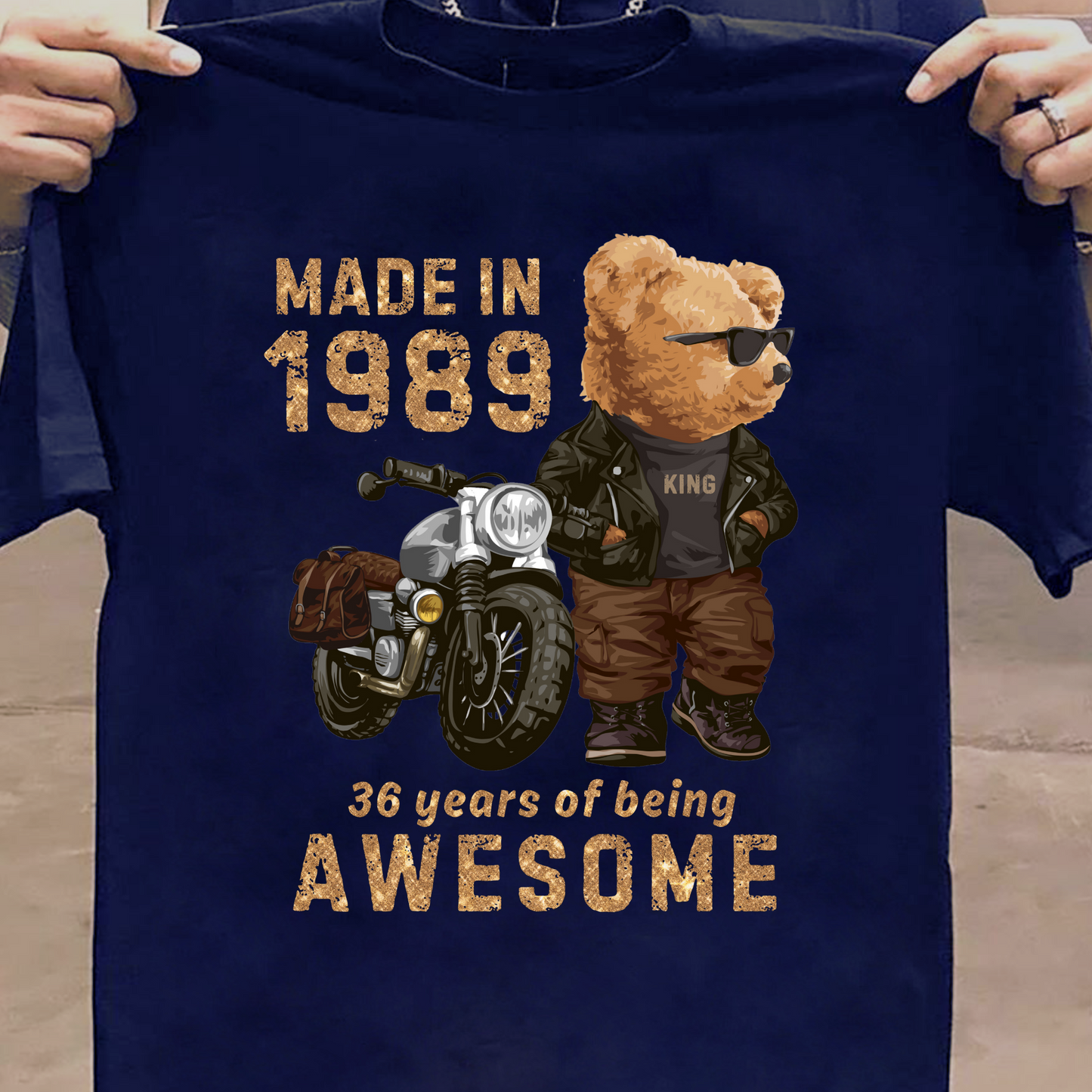 MADE IN 1989 36 YEARS OF BEING AWESOME (PANDA) PREMIUM QUALITY T-SHIRT