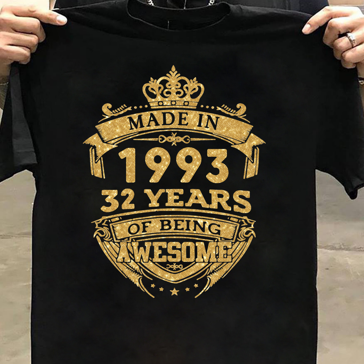 MADE IN 1993 32 YEARS OF BEING AWESOME PREMIUM QUALITY CLASSIC T-SHIRT