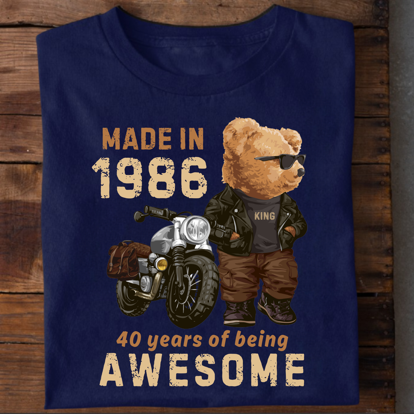 PANDA KING-MADE IN 1986 40 YEARS OF BEING AWESOME CLASSIC T-SIHRT
