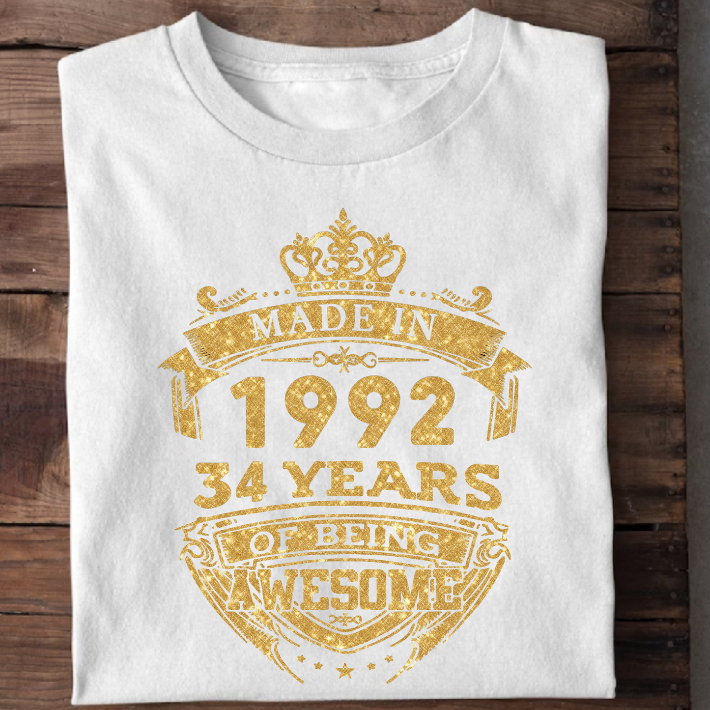 MADE IN 1992 34 YEARS OF BEING AWESOME PREMIUM CLASSIC T-SHIRT