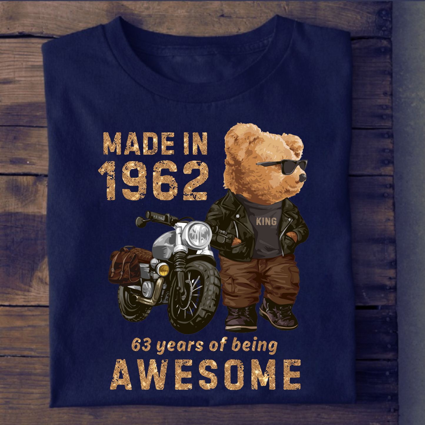 MADE IN 1962 63 YEARS OF BEING AWESOME (PANDA) PREMIUM QUALITY T-SHIRT